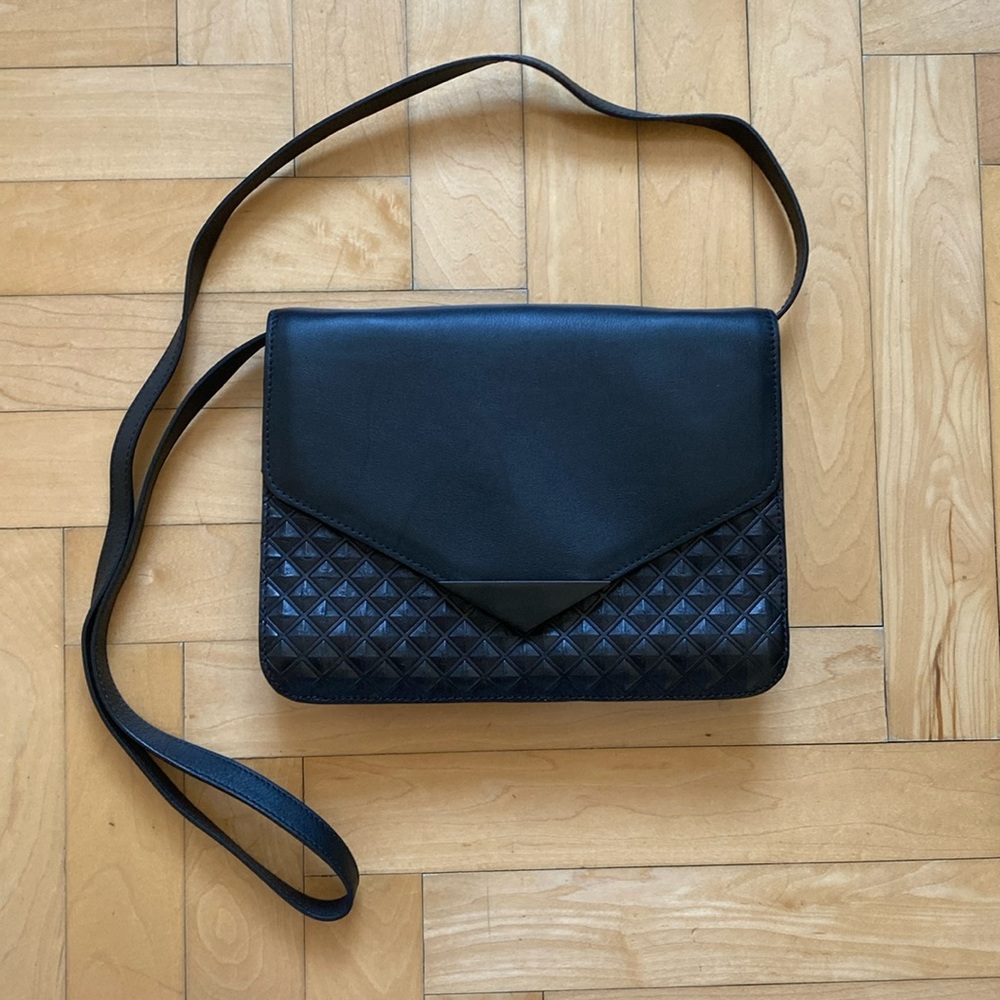 NEW Facine leather shoulder bag clutch